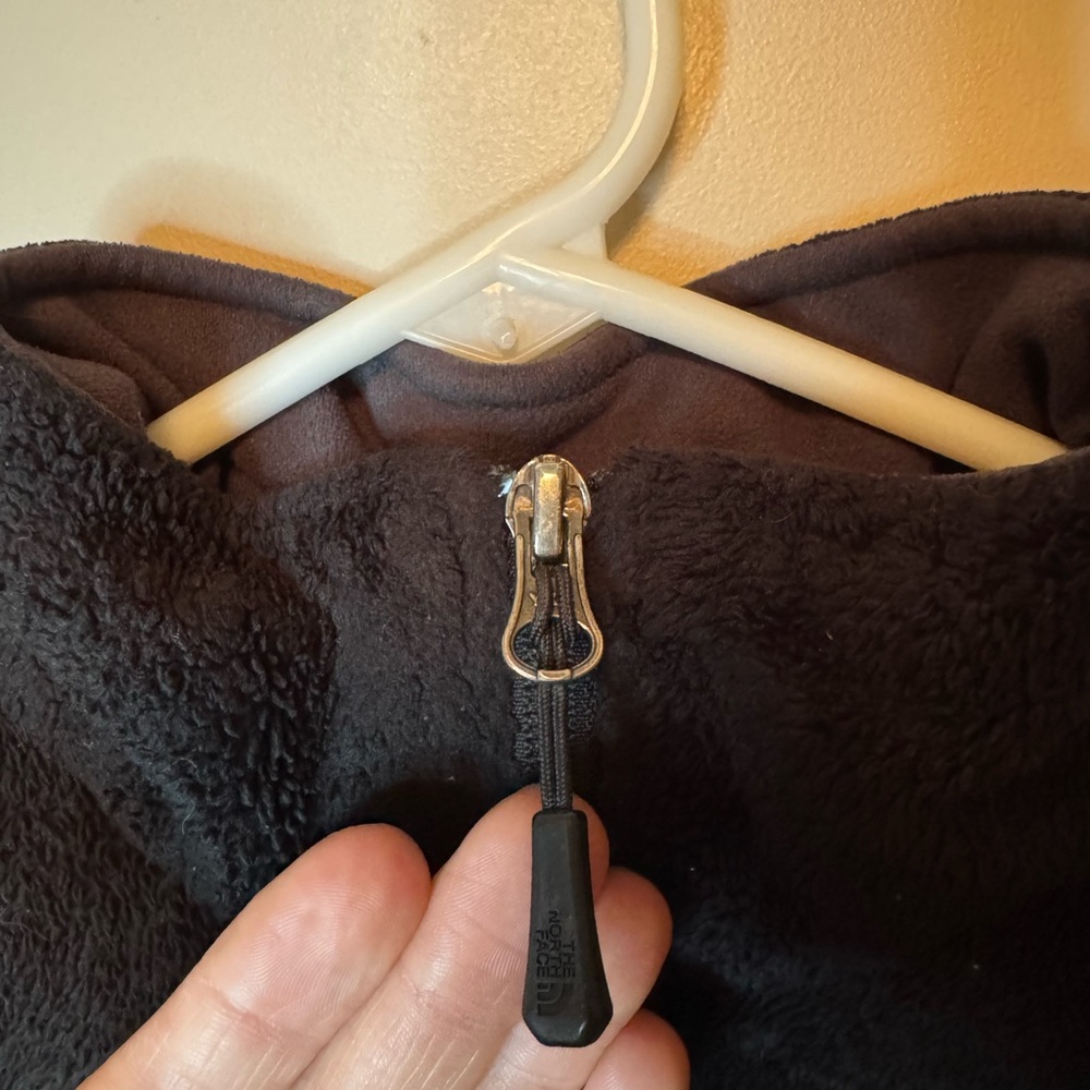 The North Face Fuzzy Fleece Full Zip Embroidered Jacket Black Womens Size Medium - Picture 5 of 14